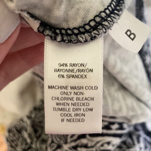 LOFT Black & White Pull On Stretch Skirt, Size XXS - Picture 7 of 7